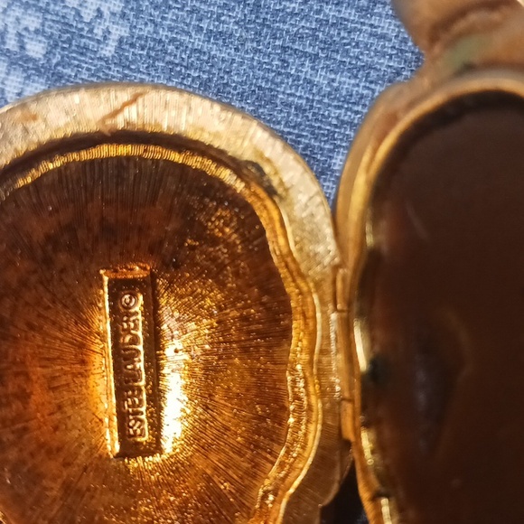 Vintage Estee Lauder Solid Perfume Compact - Picture 4 of 4